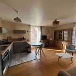 Spacious And Cozy, Elevator, Historic Center,